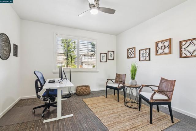 1840 Tanglewood Ln, Brentwood CA: https://media.crmls.org/mediaz/b7914efb-960e-4f69-94d6-736af6e2a913.jpg