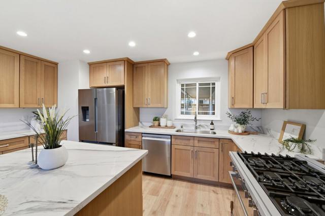 1524 Sandpiper Court, Sunnyvale CA: https://media.crmls.org/mediaz/b791a694-0385-4c2d-bc1d-ae846bf09fee.jpg