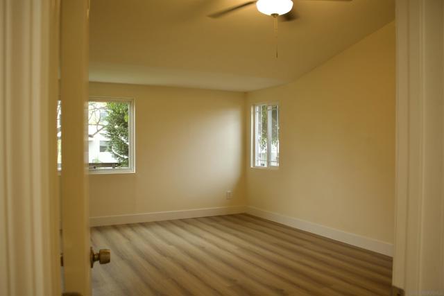 Image 19 of 35 For 4965 Ocean View Blvd