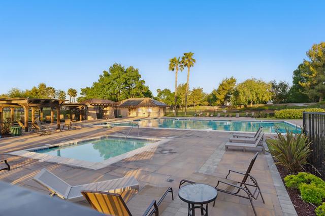 2342 Winchester Loop, Discovery Bay CA: https://media.crmls.org/mediaz/b7923e2e-c466-46ae-abbf-c3c9bcc56f87.jpg