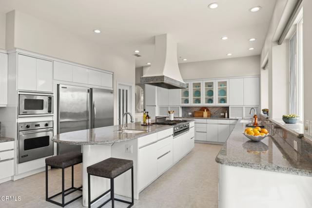 3097 Bayshore Avenue, Ventura CA: https://media.crmls.org/mediaz/b793b1ff-63b4-4bb1-a6f2-1c6062e64b86.jpg