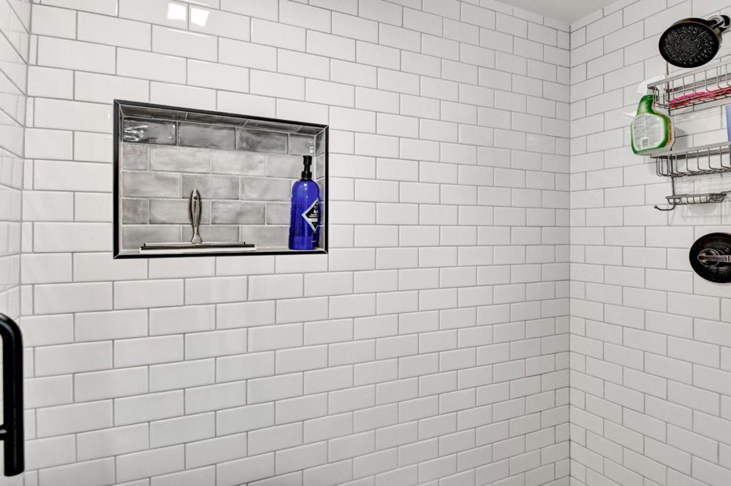 https://media.crmls.org/mediaz/b794119b-8253-4c33-bd6d-876a8bfbd281.jpg?preset=X-Large
