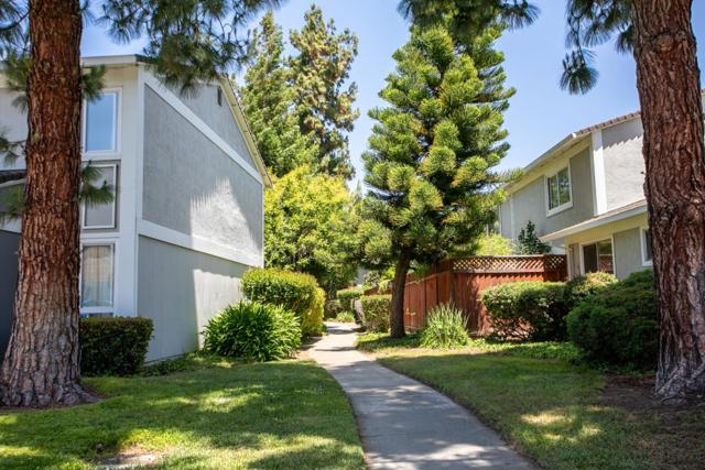 40189 Santa Teresa, Fremont CA: https://media.crmls.org/mediaz/b794b92a-5efe-41fd-bd50-f48a0ab2bde9.jpg