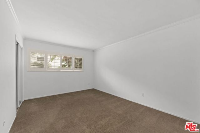625 North Flores Street, 102 photo 4