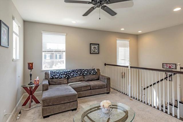 30111 Mountain View Drive, Hayward CA: https://media.crmls.org/mediaz/b7957508-e94c-4f6b-a811-ea5623c766de.jpg