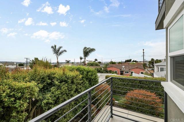 Detail Gallery Image 41 of 48 For 1522 Elevation Rd, San Diego,  CA 92110 - 3 Beds | 3/1 Baths