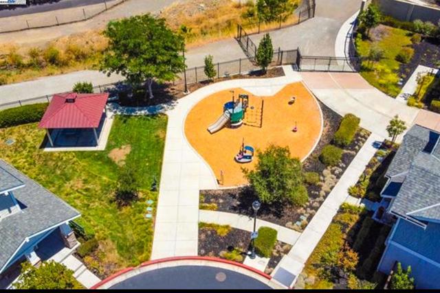 5801 Flora Cmn, Livermore CA: https://media.crmls.org/mediaz/b795d635-6a92-459c-abe3-fdf76b6443fb.jpg