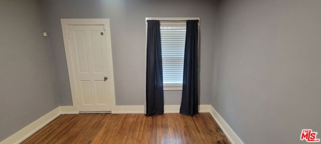 1493 W 47th Street, Los Angeles CA: https://media.crmls.org/mediaz/b7960a64-b7b7-432f-a809-f80609312d3e.jpg