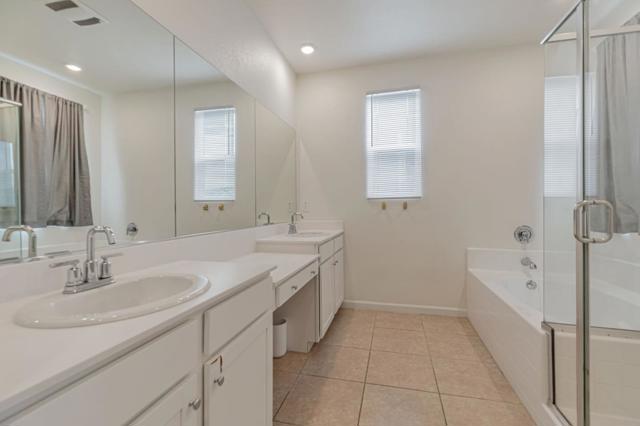 500 Duran Drive, Hollister CA: https://media.crmls.org/mediaz/b79756c2-a85c-4c78-a2f7-1dcc37e6a3c9.jpg