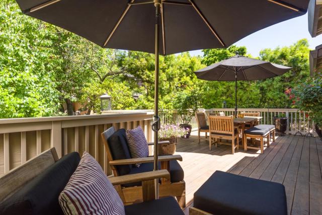 1265 Trinity Drive, Menlo Park CA: https://media.crmls.org/mediaz/b797fc91-dd54-4255-9e71-f21c1d65d4f2.jpg