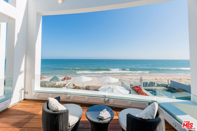 23754 MALIBU Road, Malibu CA: https://media.crmls.org/mediaz/b798c76d-80c2-4ba2-bdfb-5f5272bfab46.jpg