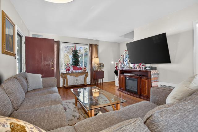 Detail Gallery Image 13 of 51 For 3146 Strathmore Dr, Ventura,  CA 93003 - 4 Beds | 2 Baths