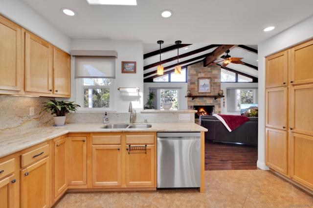3467 Shawnee Rd, San Diego CA: https://media.crmls.org/mediaz/b79a5aba-c3b8-4580-946d-a4e563ae1a06.jpg