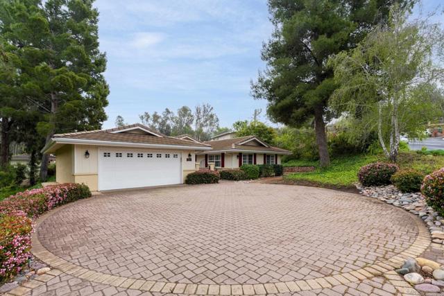 16327 Woodson View Rd, Poway CA: https://media.crmls.org/mediaz/b79a8a18-640a-44d1-b9c2-160ac7833048.jpg