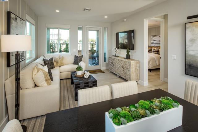 119 Compass Drive, Napa CA: https://media.crmls.org/mediaz/b79ac569-9e9e-4963-8002-08bfb4d2488a.jpg