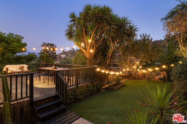 2236 Earl Court, Los Angeles CA: https://media.crmls.org/mediaz/b79b0e9d-7645-4adc-8bb1-3c89d4ca6f6c.jpg