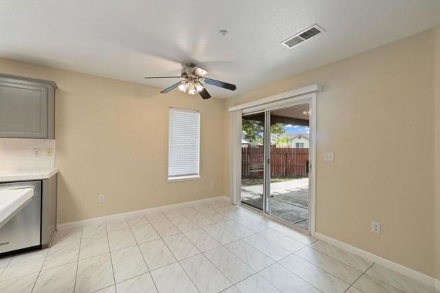5309 CONTESSA, Fresno CA: https://media.crmls.org/mediaz/b79c1436-e040-4772-8597-e96183eaad37.jpg