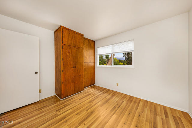 11220 N Ventura Avenue, Ojai CA: https://media.crmls.org/mediaz/b79c1564-732f-42bf-905c-626238f085a7.jpg