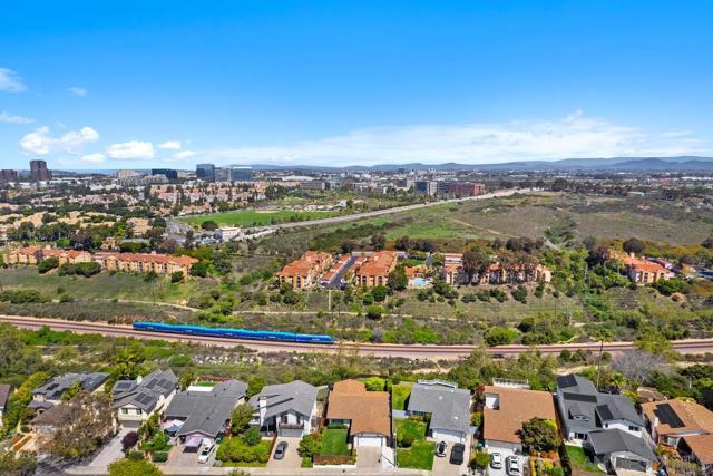 4328 Huggins St, San Diego CA: https://media.crmls.org/mediaz/b79d12dc-691c-485d-ac64-63f25a50a2c0.jpg
