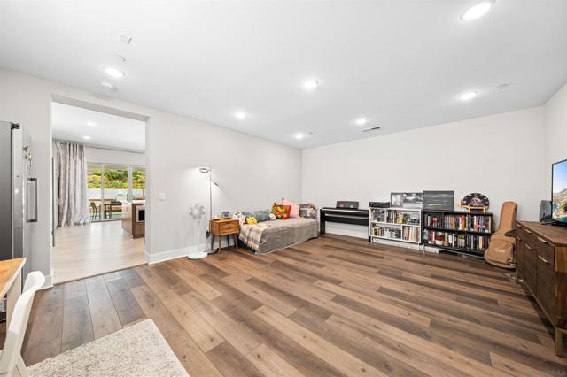 5347 Morning Sage Way, San Diego CA: https://media.crmls.org/mediaz/b79ee2ed-3e87-453f-9426-a9f7466ba69b.jpg