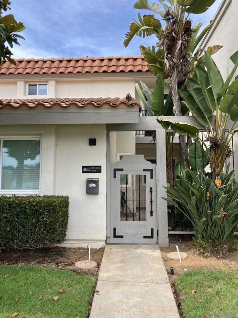 4162 Balboa Way, San Diego CA: https://media.crmls.org/mediaz/b79f2f11-756a-49ea-a048-fb3c90c4bd17.jpg