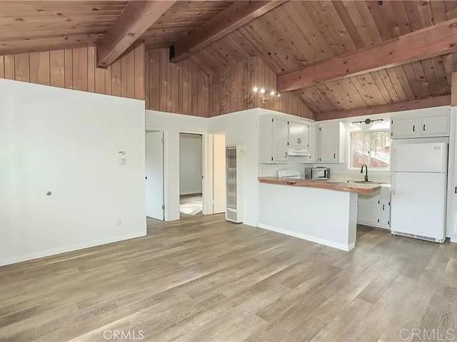 Detail Gallery Image 7 of 19 For 440 W Mojave Bld, Big Bear City,  CA 92314 - 4 Beds | 2 Baths