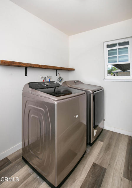 43063 Lemonwood Dr Drive, Lancaster CA: https://media.crmls.org/mediaz/b79fbab1-2230-450f-9631-82f9c1bba3b5.jpg