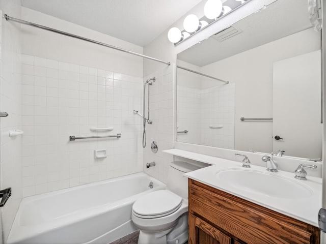 7391 Via Cantares, San Jose CA: https://media.crmls.org/mediaz/b79fde1d-2d75-49d2-9392-32b8c93abb27.jpg
