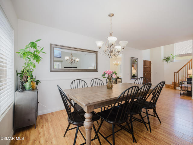 552 Fairfield Road, Simi Valley CA: https://media.crmls.org/mediaz/b7a04a5f-0bc3-403e-8952-94b3e0cdccc8.jpg