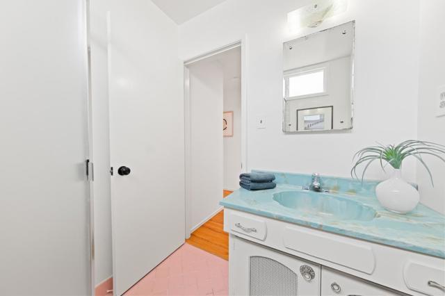 32 Crestview Avenue, Daly City CA: https://media.crmls.org/mediaz/b7a17b48-fdbd-494e-9415-45c3d3ab747c.jpg