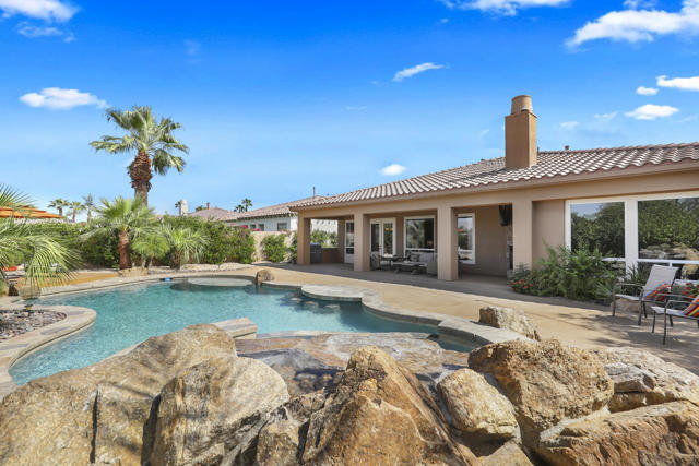 74102 Via Venezia, Palm Desert CA: https://media.crmls.org/mediaz/b7a345f4-39e5-4fe9-ba21-fe90386899ac.jpg