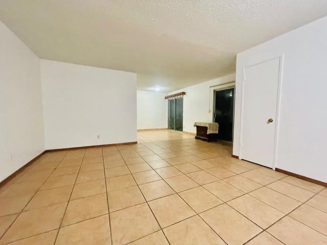 1634 Cuevas Circle, Salinas CA: https://media.crmls.org/mediaz/b7a396d0-9f0e-4c29-8de2-3d0f0a31a6a0.jpg