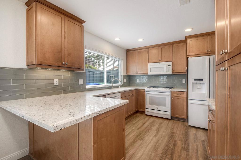 3532 Woodland Way - photo 3