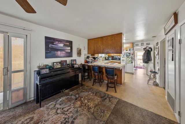 584585 Monterey Road, Morgan Hill CA: https://media.crmls.org/mediaz/b7a6279e-96fc-4a67-82d9-e97604d5778f.jpg