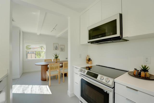 Detail Gallery Image 15 of 39 For 4928 Monroe Ave, San Diego,  CA 92115 - 2 Beds | 2 Baths