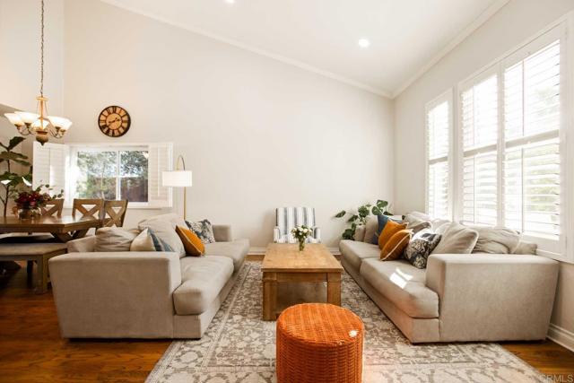 Detail Gallery Image 4 of 32 For 381 via Almansa, Encinitas,  CA 92024 - 5 Beds | 3 Baths