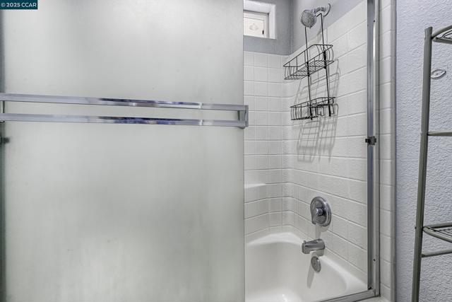 1795 Walnut Creek Dr, Santa Rosa CA: https://media.crmls.org/mediaz/b7a87334-e22f-440b-a798-28915aea6571.jpg