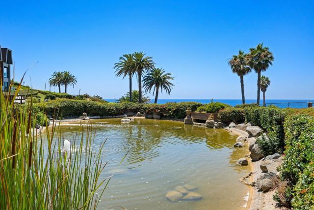 1562 Camino Del Mar, Del Mar CA: https://media.crmls.org/mediaz/b7a898b1-c521-4f20-8f92-263a32dca5c3.jpg