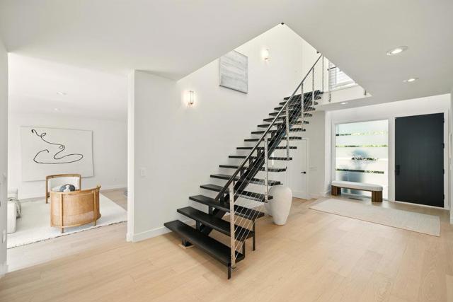 502 Palm Avenue, Los Altos CA: https://media.crmls.org/mediaz/b7a8f029-8867-49c5-b262-f1b242f25436.jpg