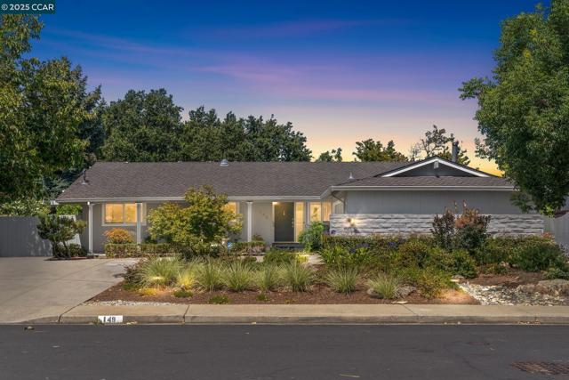 149 Rock Oak Court, Walnut Creek CA: https://media.crmls.org/mediaz/b7a90c18-ae17-4fd6-a395-4f799886107a.jpg