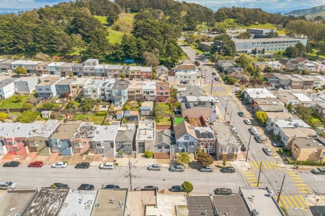277 Munich Street, San Francisco CA: https://media.crmls.org/mediaz/b7a92f41-61e0-412b-9ff9-577caa1d389c.jpg