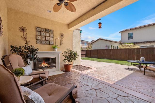 17253 4S Ranch Parkway, San Diego CA: https://media.crmls.org/mediaz/b7a9e6fd-b56b-46ca-8353-2bab3da21de7.jpg