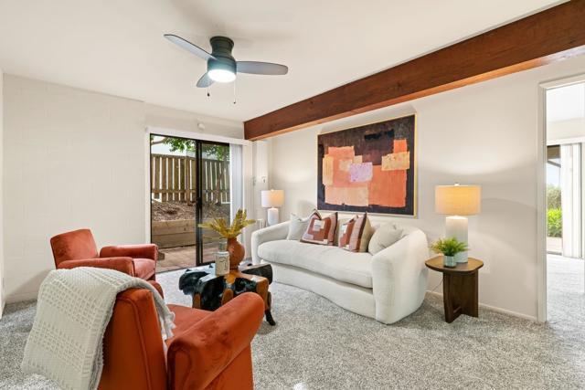 6960 Via Estrada, La Jolla CA: https://media.crmls.org/mediaz/b7ab5ad0-ee15-4dd3-a1b1-1a6c756b3480.jpg