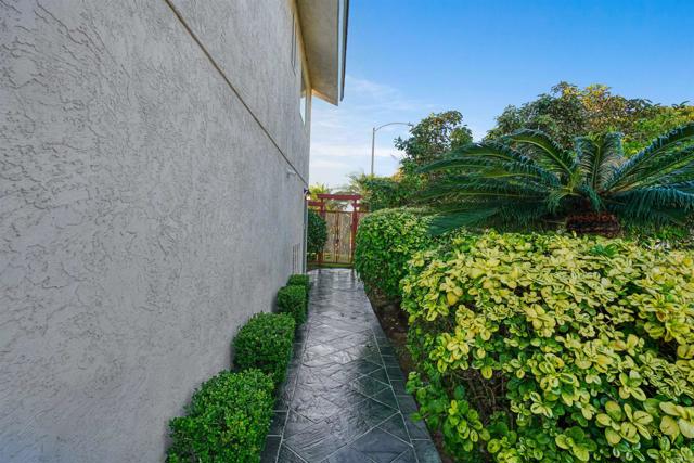 Detail Gallery Image 14 of 44 For 2438 Ocean St, Carlsbad,  CA 92008 - 3 Beds | 2/1 Baths