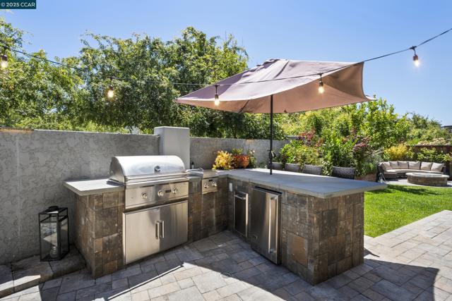 5755 Juniper Way, Dublin CA: https://media.crmls.org/mediaz/b7ad8afc-f04c-4b63-b1ac-fb9e53491d7d.jpg