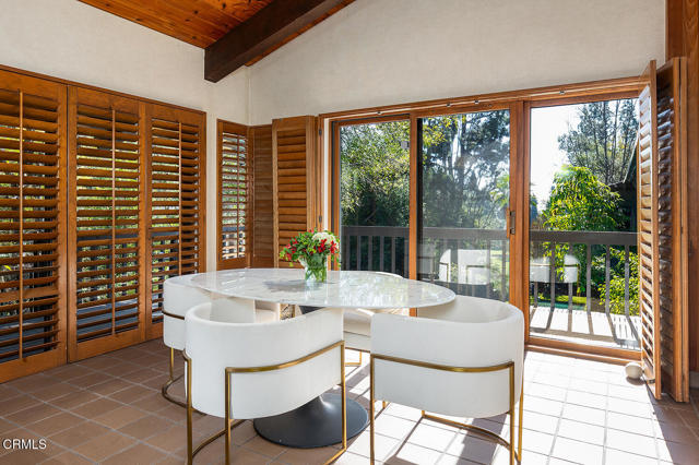 140 Belday Road, Pasadena CA: https://media.crmls.org/mediaz/b7ae78f4-eaf7-43d9-b0eb-78b7b0d7e2df.jpg