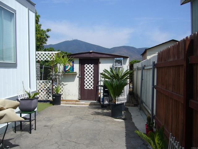 9902 Jamacha Blvd., Spring Valley CA: https://media.crmls.org/mediaz/b7afe328-5f54-4336-be22-6a00b5bcc866.jpg