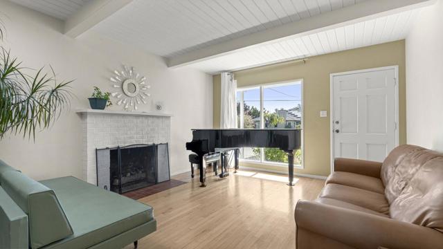 848 Kenneth Avenue, Campbell CA: https://media.crmls.org/mediaz/b7b07530-fce9-48c5-a14e-738c73e0294d.jpg