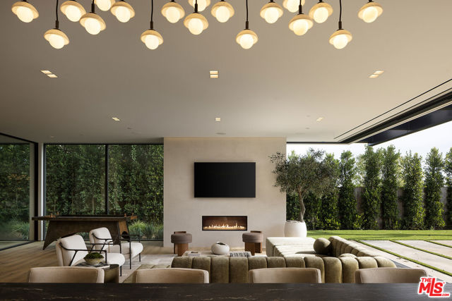 Drew Fenton | 1660 Casale Road Pacific Palisades CA | MLS: 7697147 Drew Fenton | 1660 Casale Road Pacific Palisades CA | MLS: 7697147