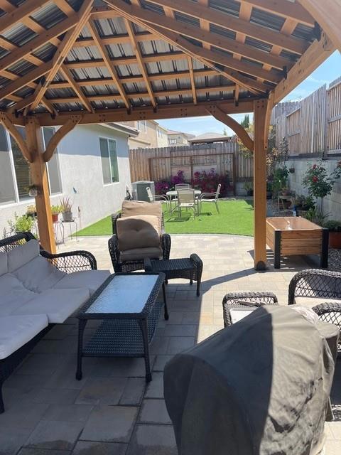 2001 Wildflower Drive, Hollister CA: https://media.crmls.org/mediaz/b7b1880b-d3ec-4434-825c-48e810b8427e.jpg